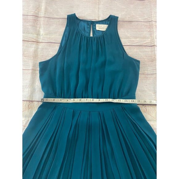 Paper Crown X Stitch Fix Women's Green Sleeveless Pleated Dress - 8 - Picture 9 of 14